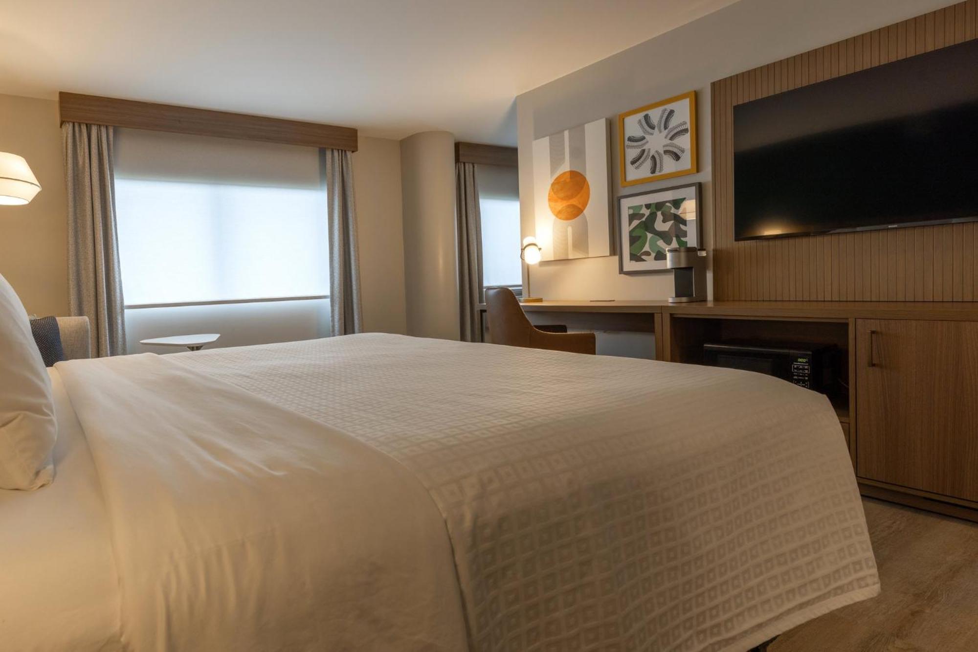 ควอลิตี้ โฮเต็ล เอ ซองทร์ เดอ กงเกร Hotel Saint-Jean-sur-Richelieu ภายนอก รูปภาพ